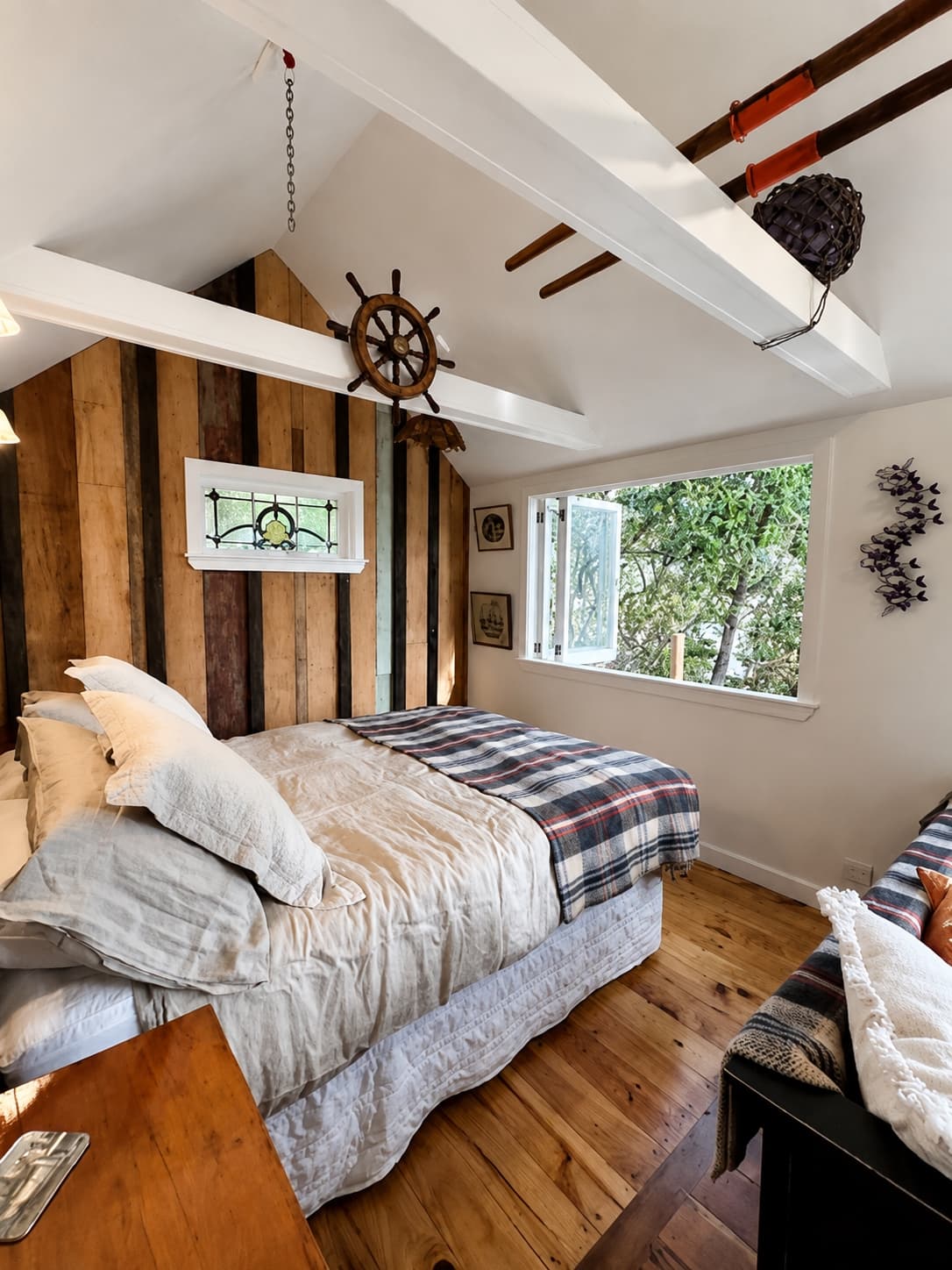 A beach house with nowhere to be